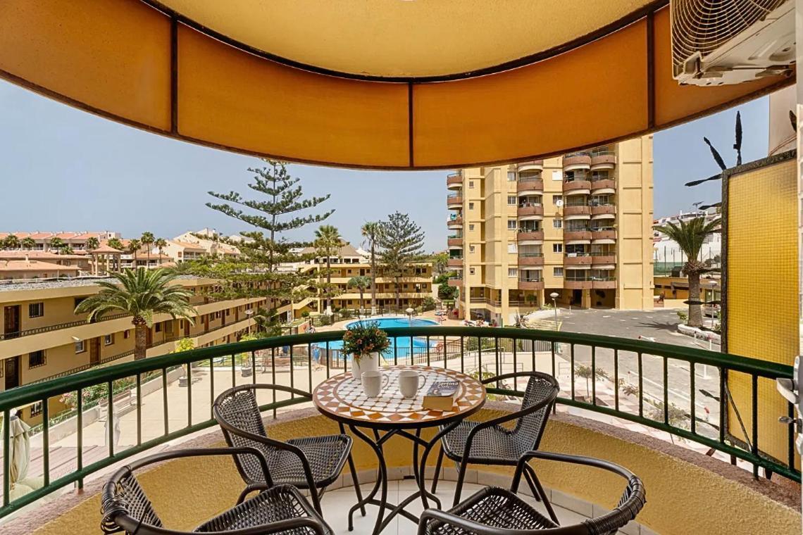 Apartamento De Lujo En Torre Del Sol, Playa De Las Americas Arona  Exterior photo